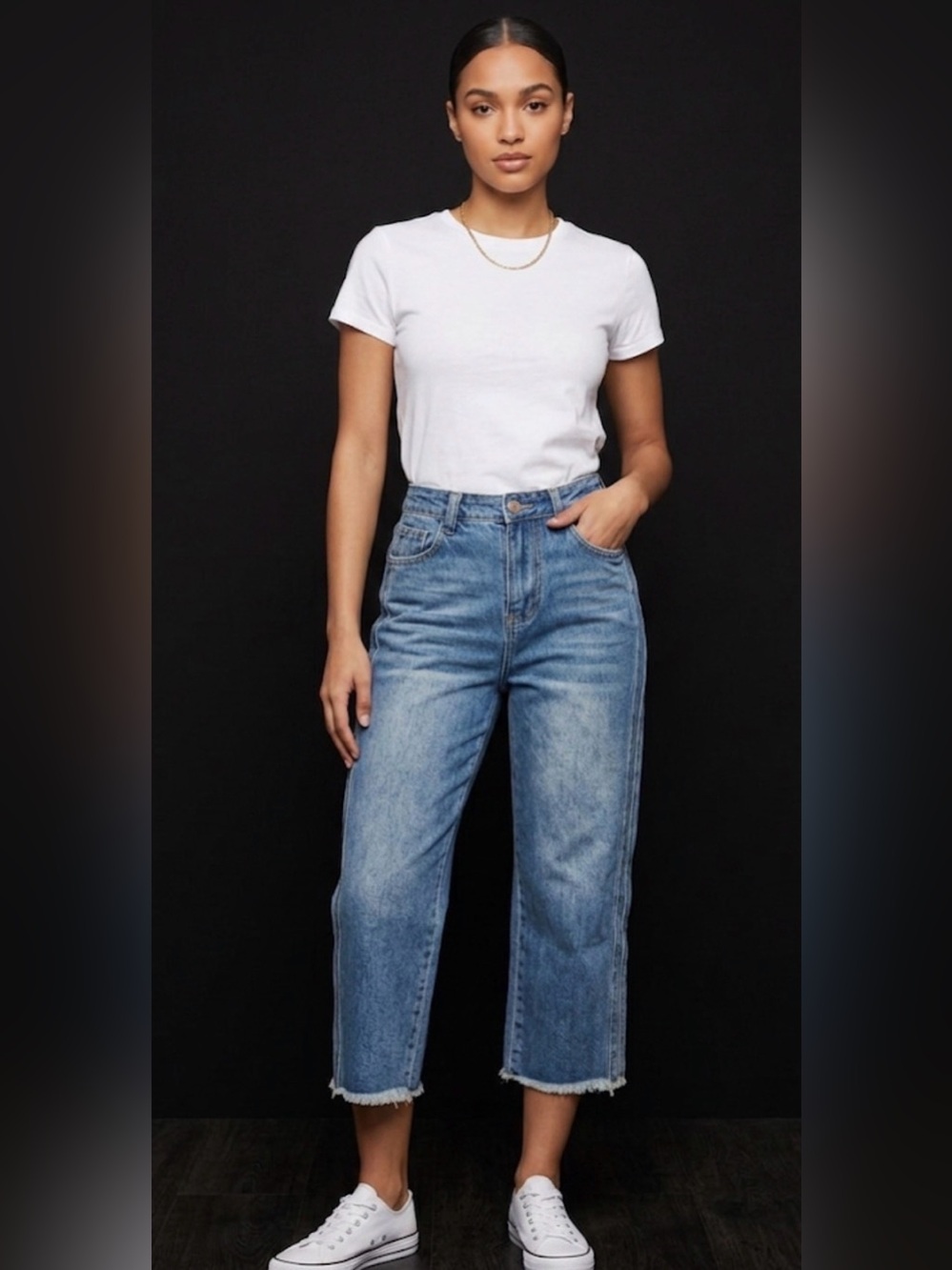 High-Rise Wide Crop Jeans in Medium Blue Wash
